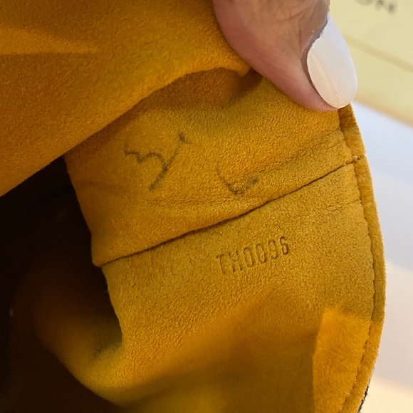 SOLD! Louis Vuitton Denim Pochette Plate - Picture 5 of 10